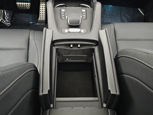 Certified 2023 Mercedes-Benz GLS 450 4MATIC image 34