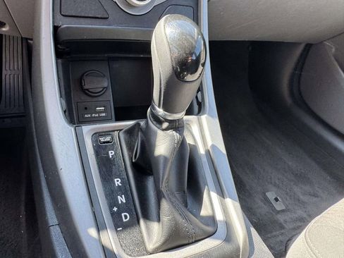 Used 2015 Hyundai Elantra SE w/ Option Group 02 FWD image 24
