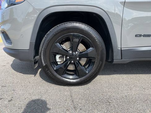 Certified 2023 Jeep Cherokee Altitude Lux w/ Lux Elite Package AWD/4WD image 9
