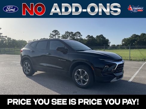 Used 2023 Chevrolet Blazer LT FWD image 1