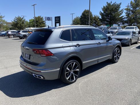 Certified 2023 Volkswagen Tiguan SEL R-Line AWD/4WD image 56