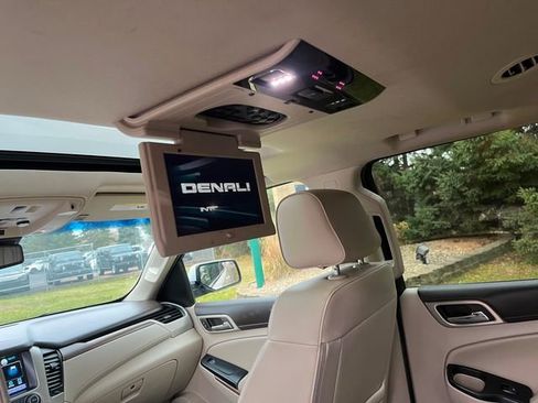 Used 2019 GMC Yukon Denali w/ Open Road Package image 9