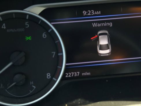 Used 2025 Nissan Sentra SV w/ All-Weather Package FWD image 3