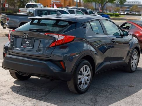 Used 2021 Toyota C-HR LE image 14