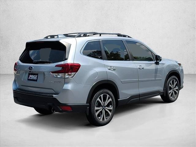 Used 2022 Subaru Forester Limited AWD/4WD image 5