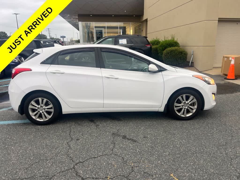Used 2013 Hyundai Elantra GT FWD image 2