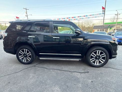 Used 2017 Toyota 4Runner Limited AWD/4WD image 4