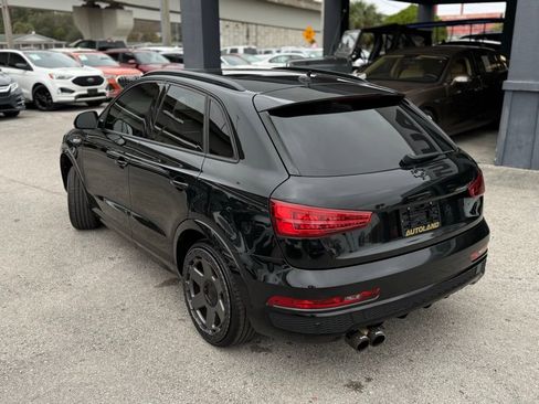 Used 2017 Audi Q3 2.0T Prestige w/ Prestige Package image 4