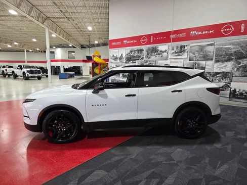 Certified 2023 Chevrolet Blazer LT AWD/4WD image 7