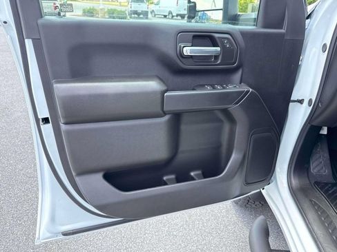 New 2026 Chevrolet Silverado 2500 Custom w/ Custom Value Package AWD/4WD image 8