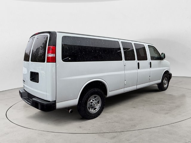 Used 2023 Chevrolet Express 3500 LS w/ Cold Climate Package RWD image 5