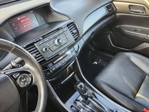 Used 2017 Honda Accord Sport Special Edition image 28