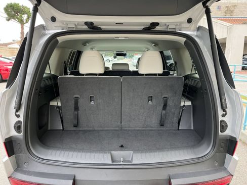 Used 2025 Hyundai Santa Fe SEL FWD image 34