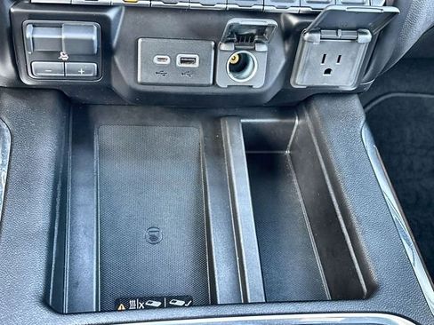 Used 2023 Chevrolet Silverado 2500 High Country w/ Z71 Off-Road Package image 39