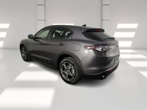 New 2025 Alfa Romeo Stelvio Sprint w/ Convenience Package image 7