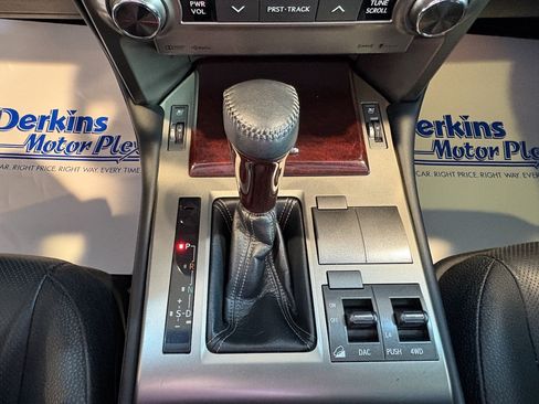 Used 2014 Lexus GX 460 w/ Premium Package AWD/4WD image 19