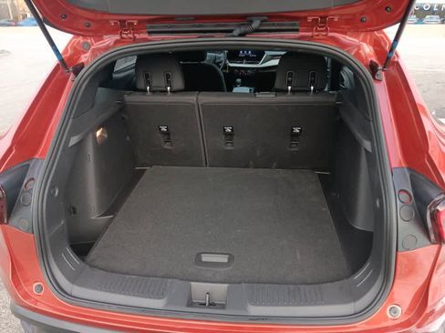 Used 2024 Chevrolet Trax RS w/ Sunroof Package image 28