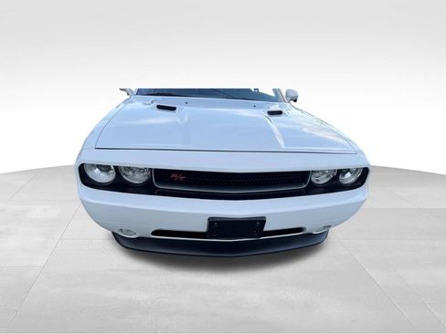 Used 2012 Dodge Challenger R/T RWD image 9