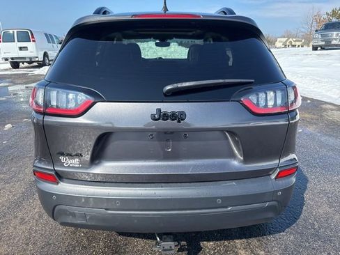 Used 2020 Jeep Cherokee Latitude Plus AWD/4WD image 4