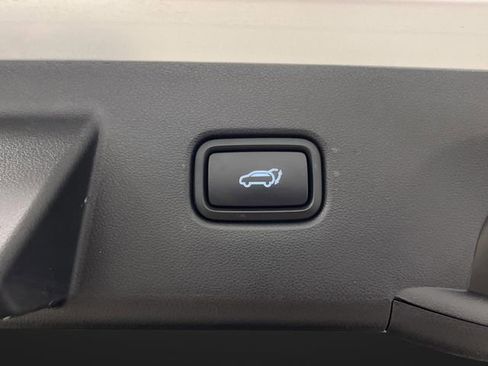 Used 2024 Hyundai Tucson Limited image 17