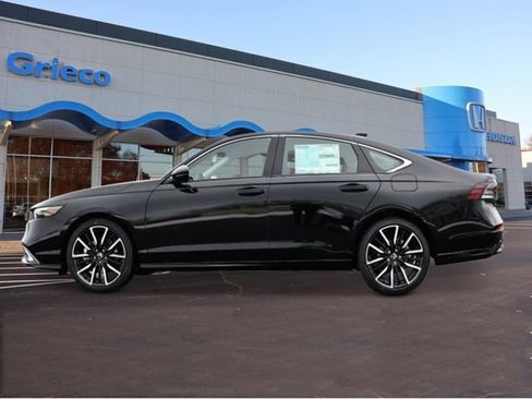 New 2026 Honda Accord Touring image 2