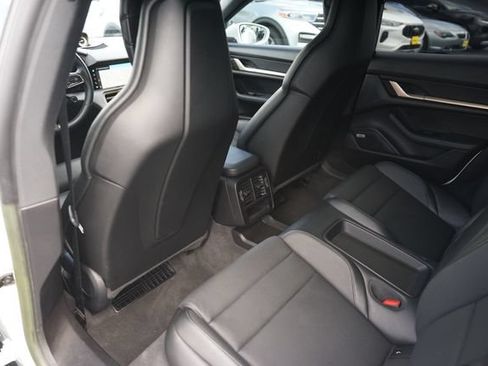 Used 2022 Porsche Taycan RWD image 12