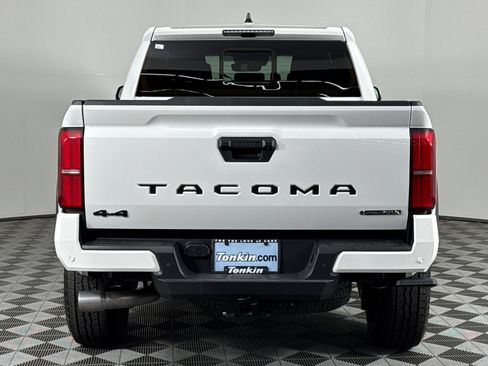 New 2025 Toyota Tacoma TRD Off-Road image 5