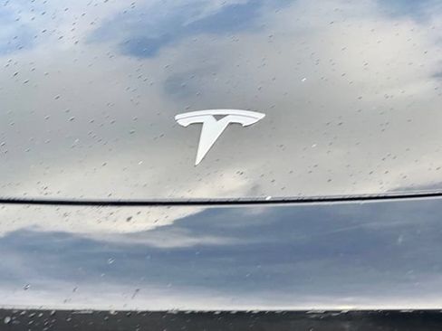 Used 2022 Tesla Model 3 Long Range AWD/4WD image 6