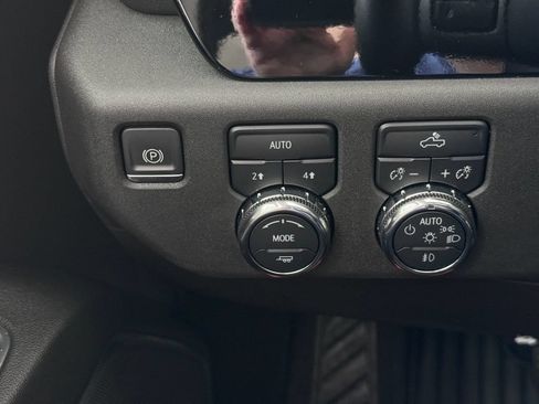 Certified 2023 GMC Sierra 1500 Elevation AWD/4WD image 24