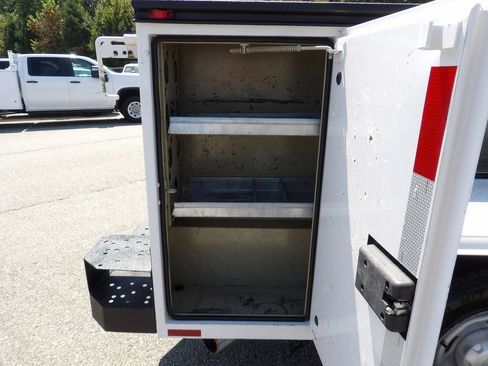 Used 2018 Ford F250 XL w/ Power Equipment Group RWD image 48