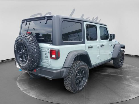 Used 2023 Jeep Wrangler Unlimited w/ Cold Weather Group AWD/4WD image 8