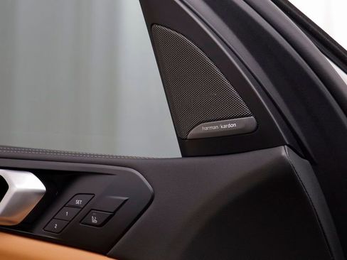 Certified 2026 BMW X5 xDrive40i w/ Climate Comfort Package image 7