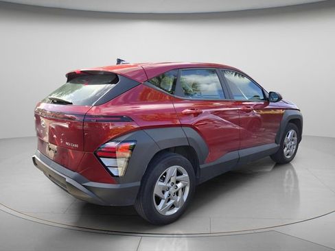 Used 2024 Hyundai Kona SE image 5