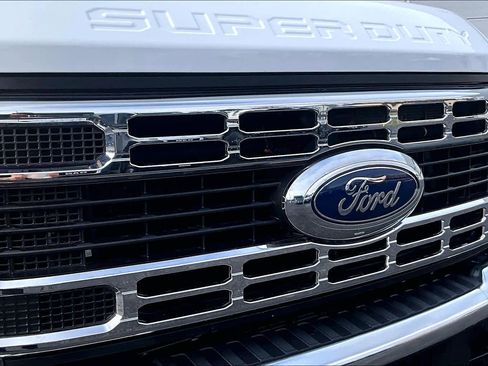 Used 2024 Ford F350 XLT w/ FX4 Off-Road Package image 33