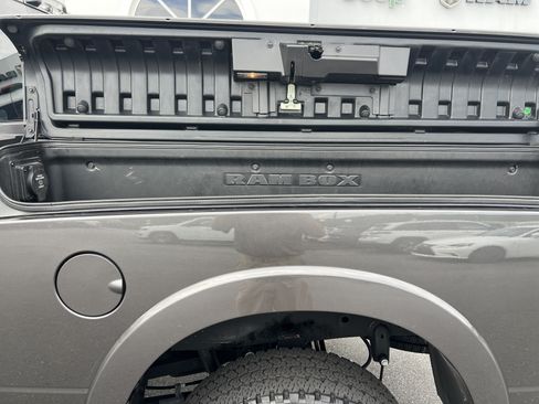 Used 2025 RAM 2500 Limited AWD/4WD image 14