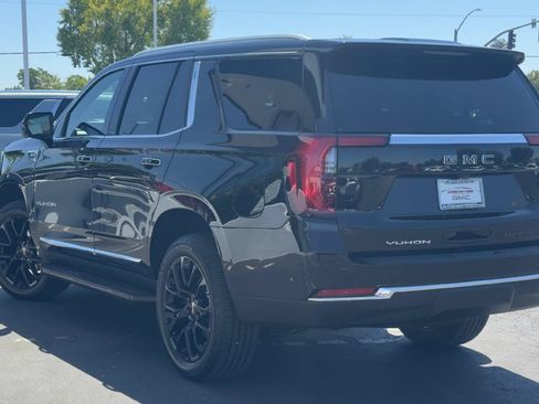 Used 2025 GMC Yukon Elevation AWD/4WD image 7