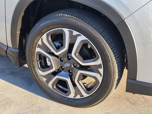 Certified 2024 Subaru Ascent Limited image 8