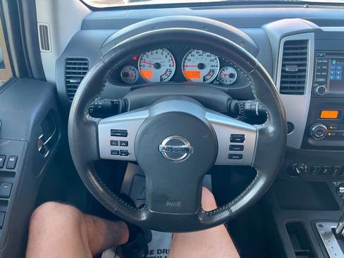 Used 2018 Nissan Frontier PRO-4X image 14