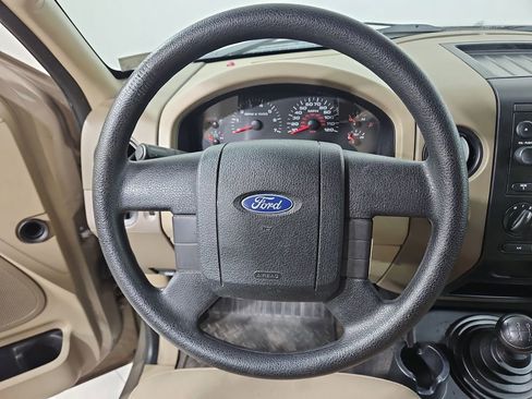 Used 2006 Ford F150 STX image 14