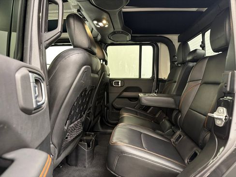 Used 2021 Jeep Gladiator Mojave image 17