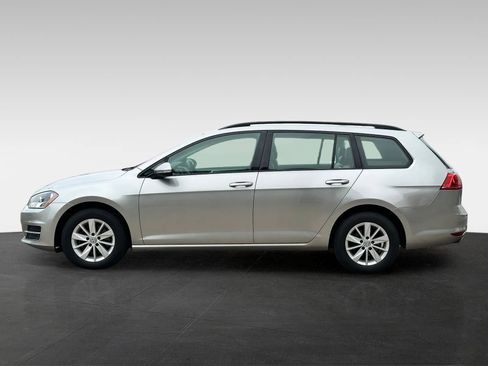 Used 2016 Volkswagen Golf S FWD image 4