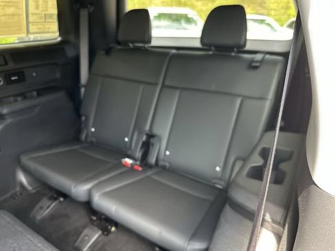 Used 2026 Hyundai Santa Fe SEL FWD image 24