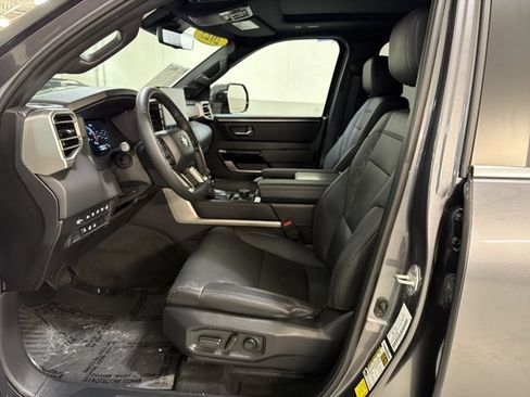 Used 2025 Toyota Sequoia Limited w/ Tow Technology Package AWD/4WD image 16