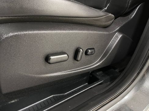 Used 2018 Ford Escape Titanium w/ Ford Safe & Smart Package image 16