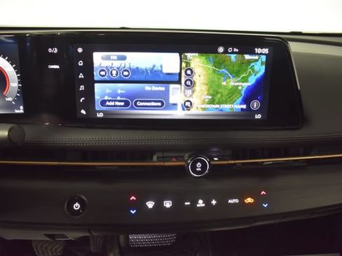 Used 2023 Nissan Ariya FWD image 18