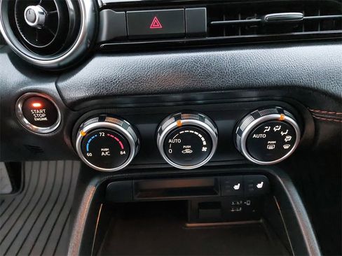 Used 2022 MAZDA MX-5 Miata Grand Touring image 17