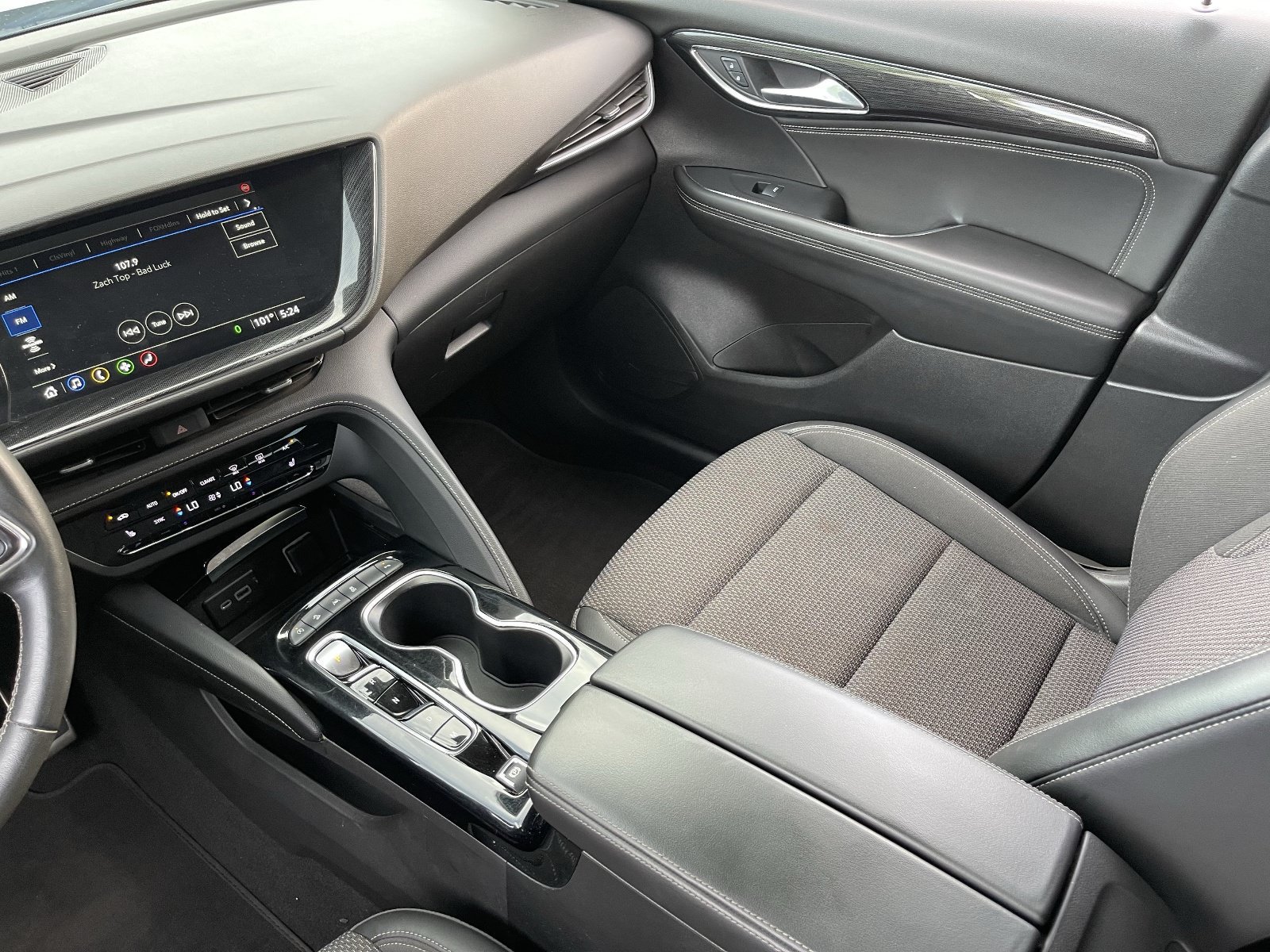 Certified 2023 Buick Envision Preferred w/ Sport Touring Package AWD/4WD image 17
