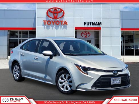 Used 2023 Toyota Corolla LE FWD image 1