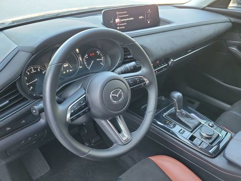 Used 2024 MAZDA CX-30 Carbon image 23