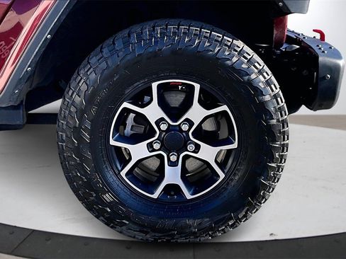 Certified 2021 Jeep Wrangler Unlimited Rubicon image 34